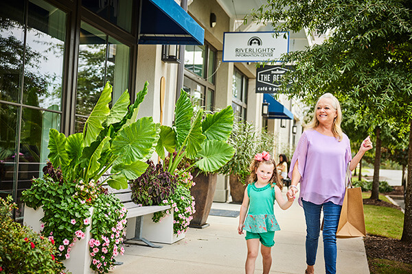 Shops and dining at Marina Village in RiverLights