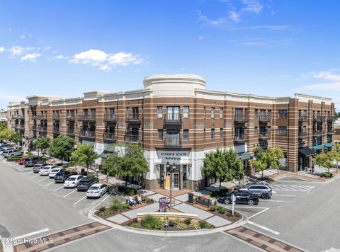 Mayfaire Town Center mixed-use building, Wilmington NC