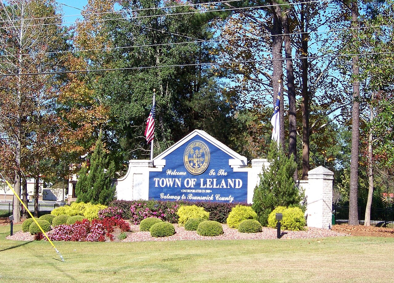 Welcome to the Town of Leland sign in Leland, North Carolina